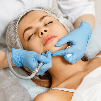 Best Doctor for Acne in Dubai