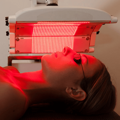 LED Light Therapy: A Gentle Game-Changer In Dubai