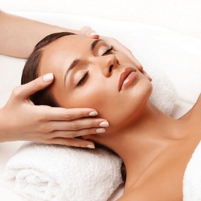 Pick the Best Facial Clinic & Glowing Facial Treatment in Dubai