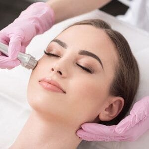 What Does A Hydra Facial Do For Your Face?