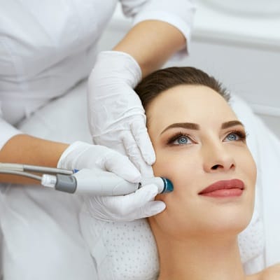 Diamond Glow vs Hydrafacial Which Is Better